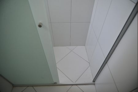 Apartamento à venda com 76m², 2 quartos e 1 vagaBanheiro Social