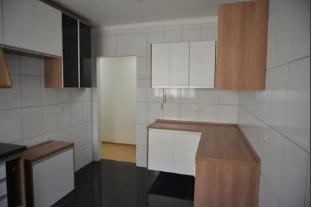 Apartamento à venda com 76m², 2 quartos e 1 vagaCozinha