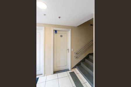 Apartamento para alugar com 60m², 2 quartos e sem vagaÁrea comum - Entrada do imóvel