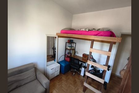 Quarto de apartamento à venda com 3 quartos, 60m² em Grajaú, Rio de Janeiro