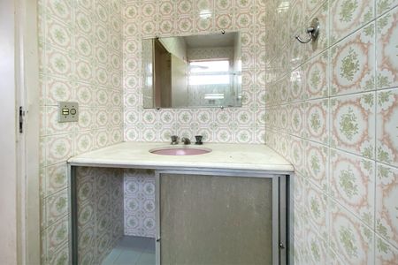 Apartamento à venda com 170m², 4 quartos e 2 vagasBanheiro da Suíte 1