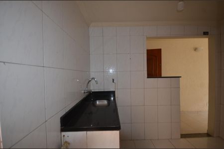 Casa de condomínio para alugar com 42m², 2 quartos e sem vagaCozinha e Área de Serviço