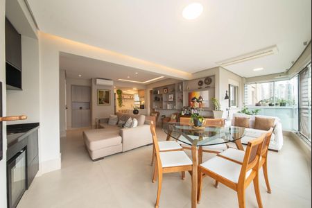 Apartamento à venda com 103m², 3 quartos e 2 vagasSala - Varanda