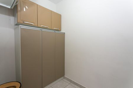 Apartamento para alugar com 65m², 2 quartos e 1 vagaQuarto de Serviço