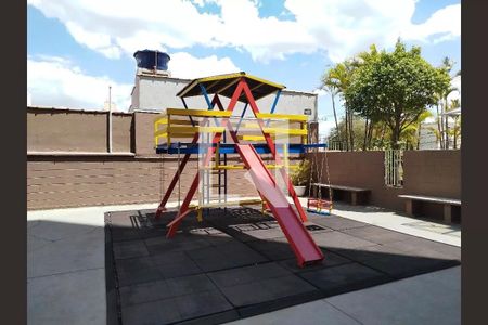 Apartamento para alugar com 65m², 2 quartos e 1 vagaÁrea comum - Playground