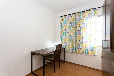 Quarto 2 de apartamento para alugar com 2 quartos, 65m² em Vila Esperança, São Paulo