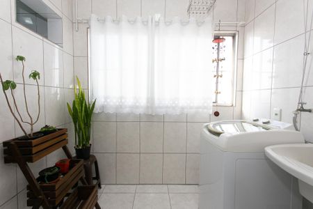 Apartamento para alugar com 65m², 2 quartos e 1 vagaÁrea de Serviço