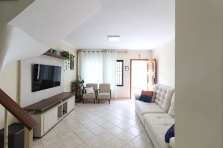 Casa de condomínio para alugar com 116m², 3 quartos e 2 vagas