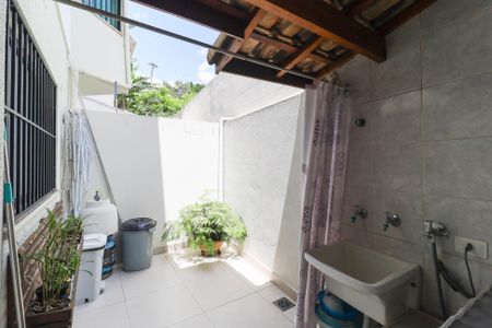 Casa de condomínio para alugar com 116m², 3 quartos e 2 vagas