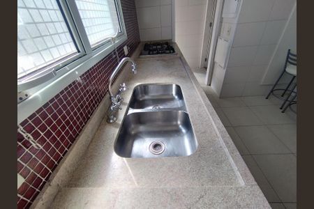 Apartamento para alugar com 124m², 3 quartos e 3 vagasCozinha - Armários