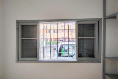 Quarto de casa para alugar com 2 quartos, 115m² em Vila Tupi, Praia Grande