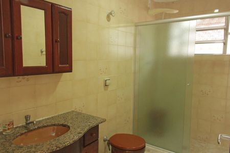 Apartamento para alugar com 70m², 2 quartos e sem vagaBanheiro 