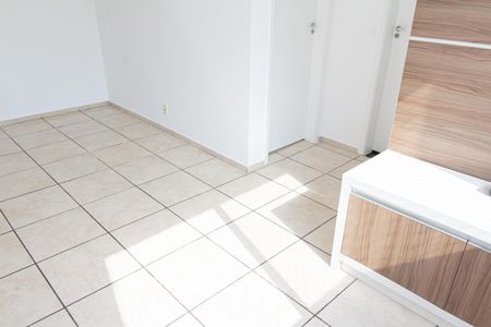 Apartamento para alugar com 46m², 2 quartos e 1 vaga Apartamento para alugar com 46m², 2 quartos e 1 vagaSala