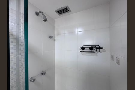 Apartamento para alugar com 80m², 2 quartos e 1 vaga Apartamento para alugar com 80m², 2 quartos e 1 vagaBanheiro Social