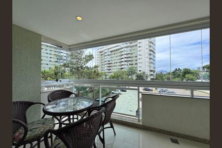 Varanda de apartamento para alugar com 2 quartos, 80m² em Barra da Tijuca, Rio de Janeiro