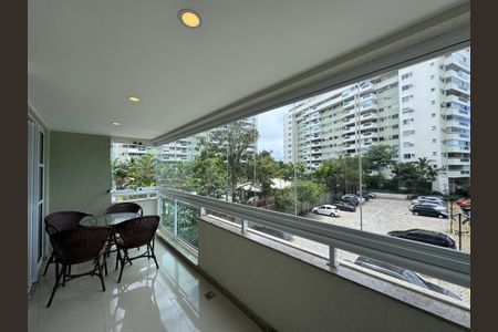 Varanda de apartamento para alugar com 2 quartos, 80m² em Barra da Tijuca, Rio de Janeiro