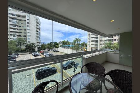 Varanda de apartamento para alugar com 2 quartos, 80m² em Barra da Tijuca, Rio de Janeiro