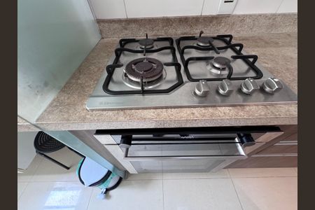 Apartamento para alugar com 80m², 2 quartos e 1 vaga Apartamento para alugar com 80m², 2 quartos e 1 vagaCozinha e Área de Serviço