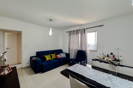 Apartamento para alugar com 64m², 2 quartos e 1 vagaSala
