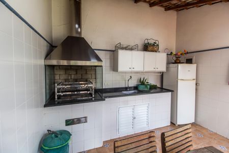 Casa de condomínio à venda com 560m², 5 quartos e 4 vagas Casa de condomínio à venda com 560m², 5 quartos e 4 vagasÁrea gourmet
