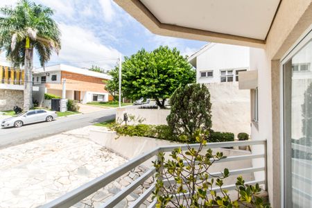 Casa de condomínio à venda com 560m², 5 quartos e 4 vagas Casa de condomínio à venda com 560m², 5 quartos e 4 vagasVaranda
