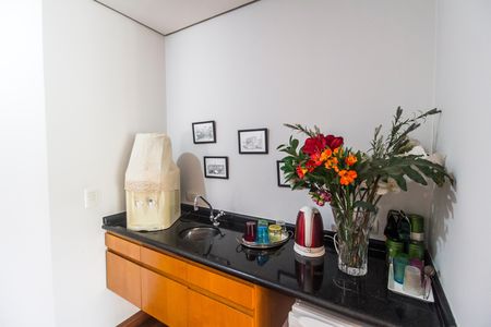 Casa de condomínio à venda com 560m², 5 quartos e 4 vagas Casa de condomínio à venda com 560m², 5 quartos e 4 vagasCopa