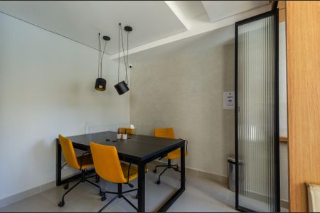 Apartamento para alugar com 36m², 2 quartos e sem vaga Apartamento para alugar com 36m², 2 quartos e sem vagaCoworking
