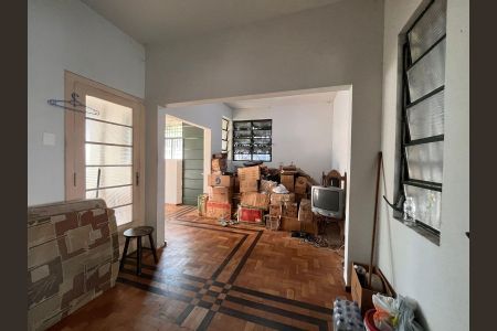 Casa à venda com 4 quartos, 300m² em Santo Antônio, Belo Horizonte