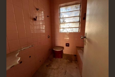 Casa à venda com 4 quartos, 300m² em Santo Antônio, Belo Horizonte