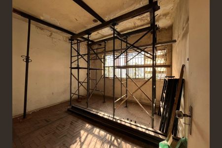 Casa à venda com 4 quartos, 300m² em Santo Antônio, Belo Horizonte