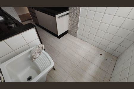 Apartamento para alugar com 76m², 2 quartos e 1 vagaCozinha e Área de Serviço