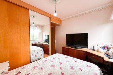 Apartamento à venda com 80m², 3 quartos e 1 vagaQuarto 2