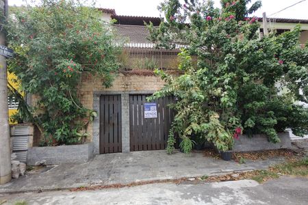 Casa de condomínio para alugar com 367m², 5 quartos e 4 vagasFachada 