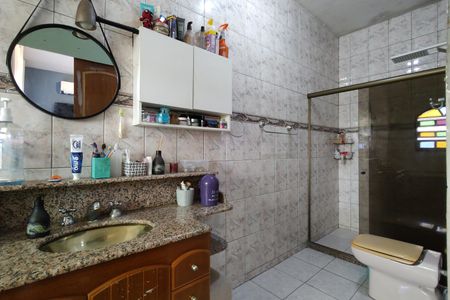 Casa de condomínio para alugar com 367m², 5 quartos e 4 vagasBanheiro da Suíte