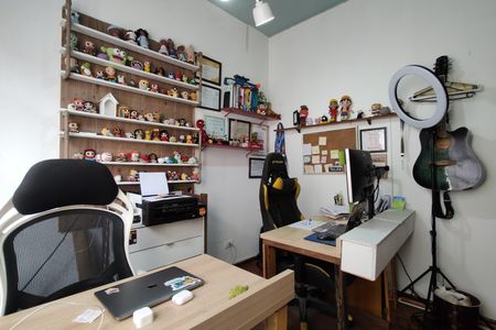 Casa de condomínio para alugar com 367m², 5 quartos e 4 vagasQuarto 5 