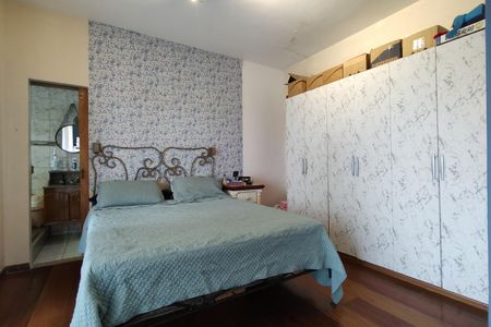 Casa de condomínio para alugar com 367m², 5 quartos e 4 vagasQuarto 3 - Suíte