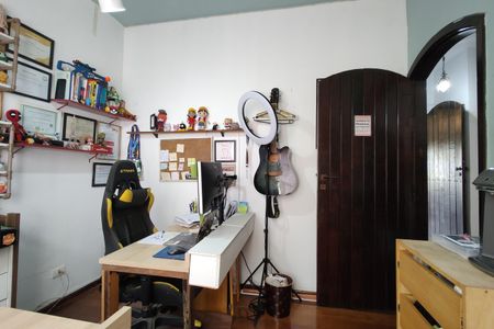 Casa de condomínio para alugar com 367m², 5 quartos e 4 vagasQuarto 5 