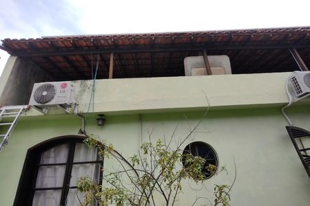 Casa de condomínio para alugar com 367m², 5 quartos e 4 vagasFachada Fundos 