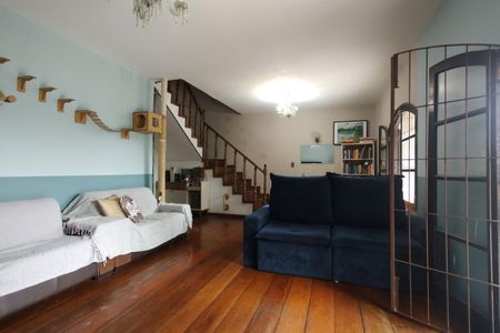 Casa de condomínio para alugar com 367m², 5 quartos e 4 vagasSala