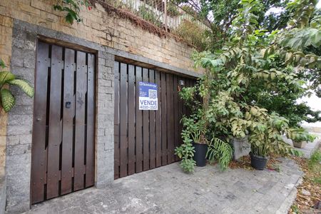 Casa de condomínio para alugar com 367m², 5 quartos e 4 vagasFachada 