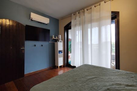 Casa de condomínio para alugar com 367m², 5 quartos e 4 vagasQuarto 3 - Suíte