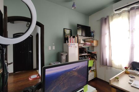 Casa de condomínio para alugar com 367m², 5 quartos e 4 vagasQuarto 5 