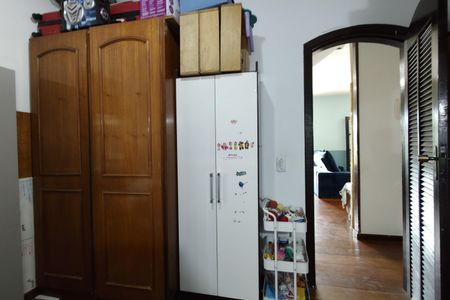 Casa de condomínio para alugar com 367m², 5 quartos e 4 vagasQuarto 1