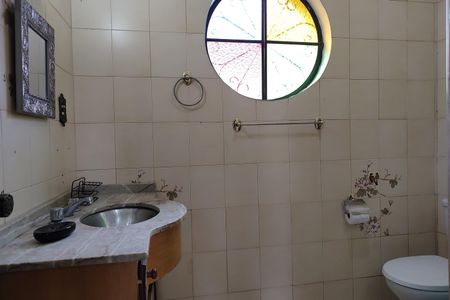Casa de condomínio para alugar com 367m², 5 quartos e 4 vagasBanheiro Social 2