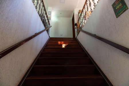 Apartamento para alugar com 360m², 2 quartos e 1 vagaEscada 