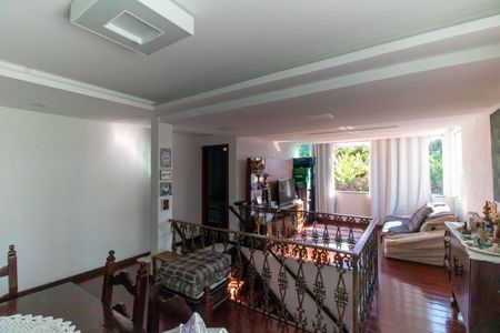 Sala de apartamento à venda com 2 quartos, 360m² em Itaipu, Niterói