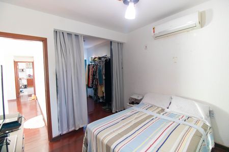 Suíte  de apartamento à venda com 2 quartos, 360m² em Itaipu, Niterói