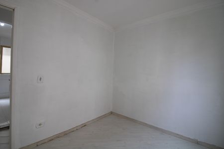 Quarto 2 de apartamento para alugar com 2 quartos, 48m² em Vila Nova Teresa, São Paulo