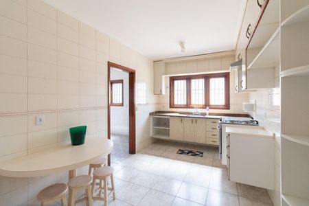 Casa à venda com 480m², 4 quartos e 3 vagasCozinha