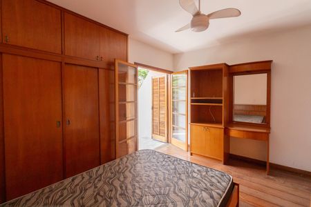 Casa à venda com 480m², 4 quartos e 3 vagasQuarto 4 - Suíte